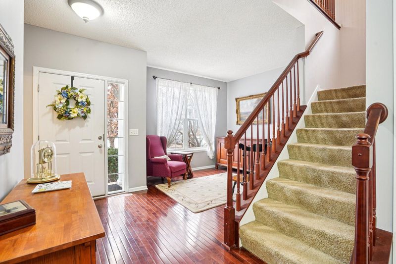 15583 Crab Apple Ln, Eden Prairie, MN 55347