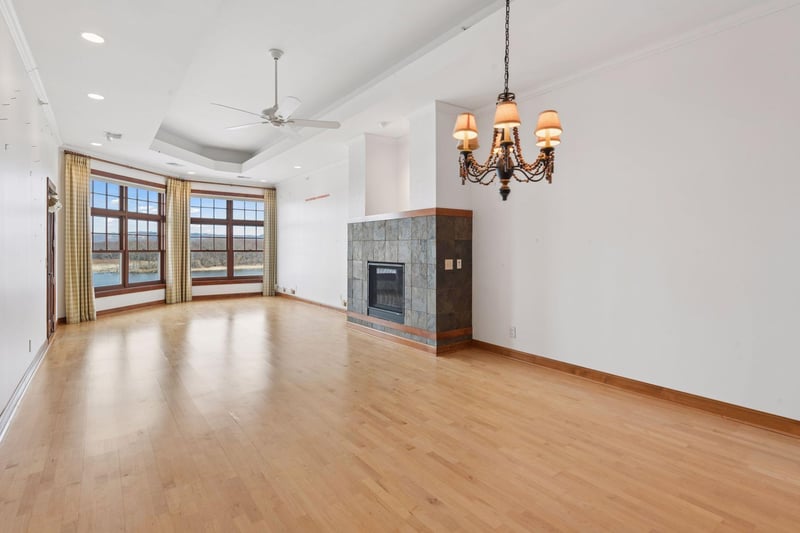 225 Lawrence Blvd W #406, Wabasha, MN 55981