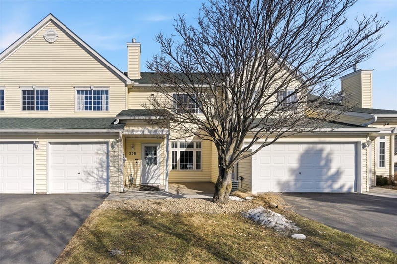 508 Aqua Cir, Lino Lakes, MN 55014