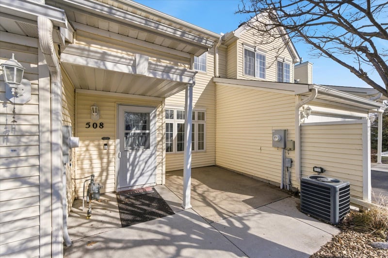 508 Aqua Cir, Lino Lakes, MN 55014