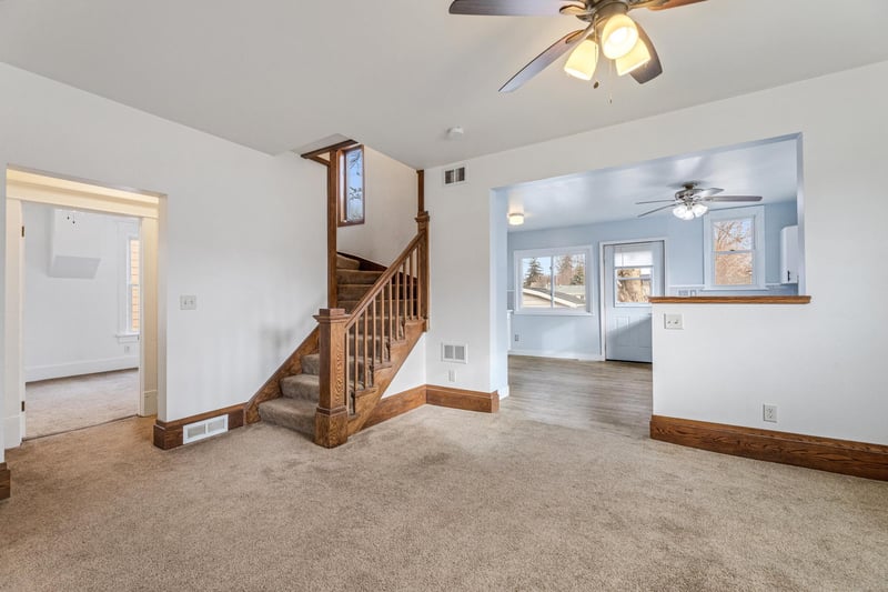 309 E Lincoln St, Caledonia, MN 55921