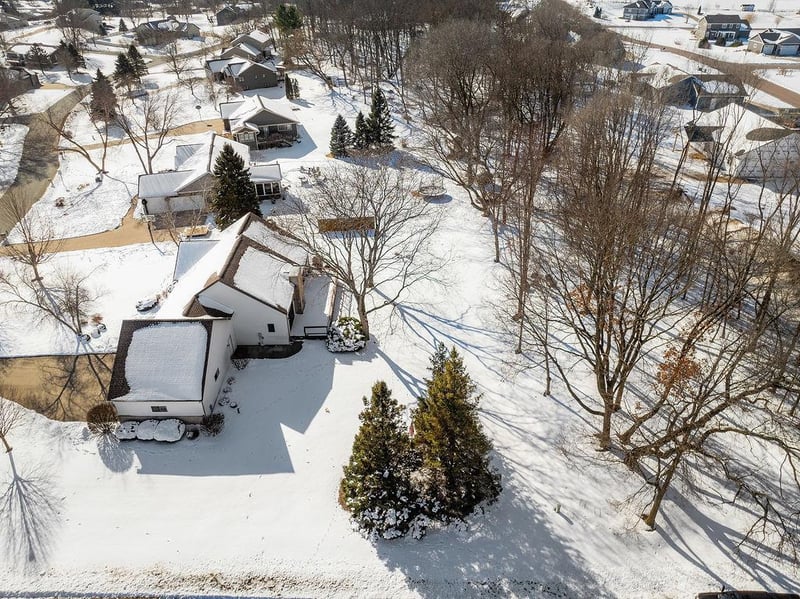 N7079 Pine Ln, Holmen, WI 54636