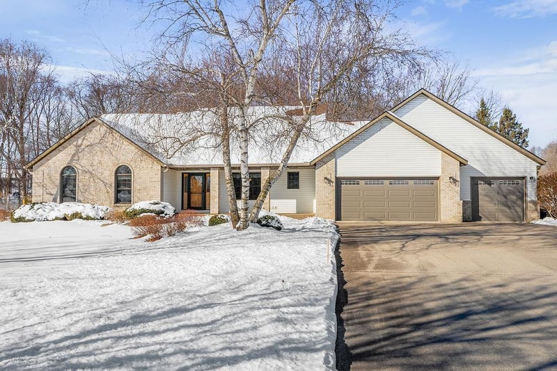 N7079 Pine Ln, Holmen, WI 54636