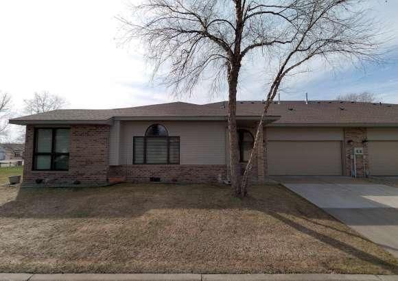4128 Arbor Ln, Eagan, MN 55122