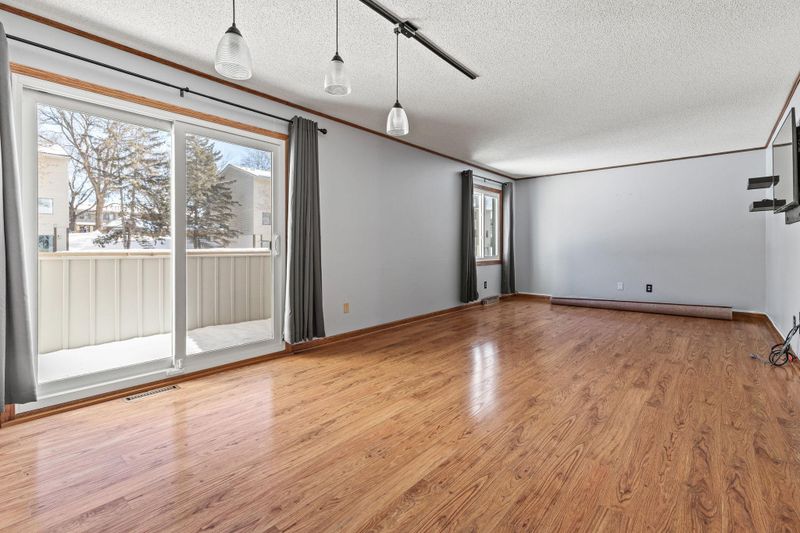 138 Ruth St N #9, Saint Paul, MN 55119