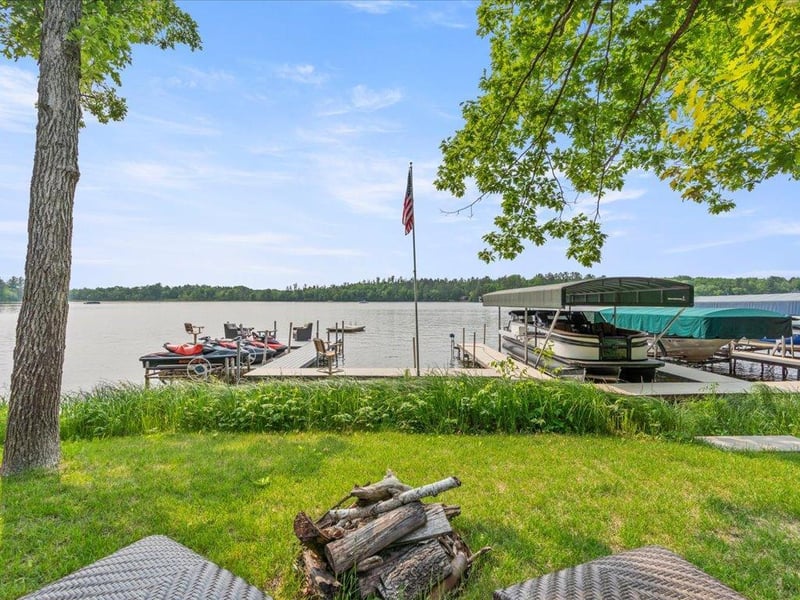 8821 Interlachen Rd, Nisswa, MN 56468