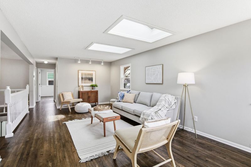 522 Summit St NE, Columbia Heights, MN 55421