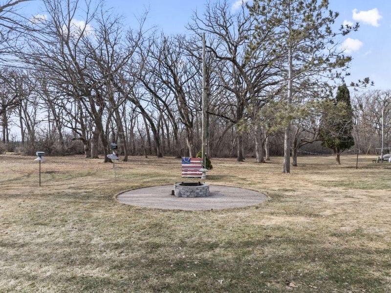 1906 7th Ave SE, Austin, MN 55912