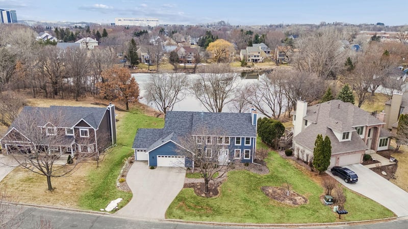 610 Watersedge Ter, Mendota Heights, MN 55120