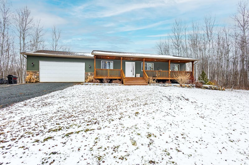 28783 Quail Rd, Shafer, MN 55074