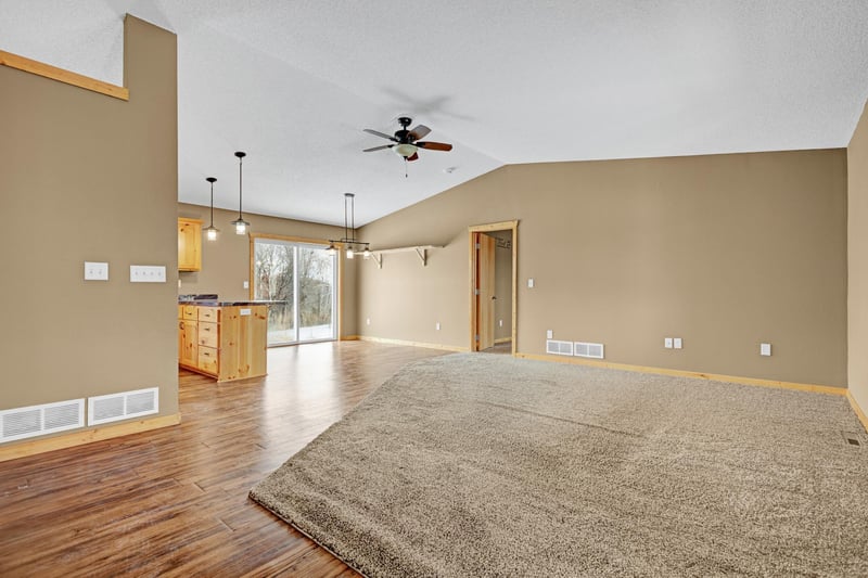 28783 Quail Rd, Shafer, MN 55074
