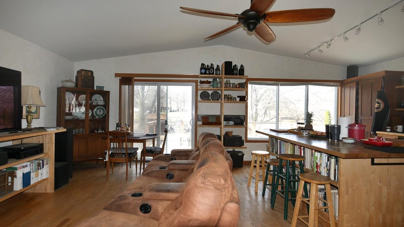 2023 Meadow St, Cologne, MN 55322