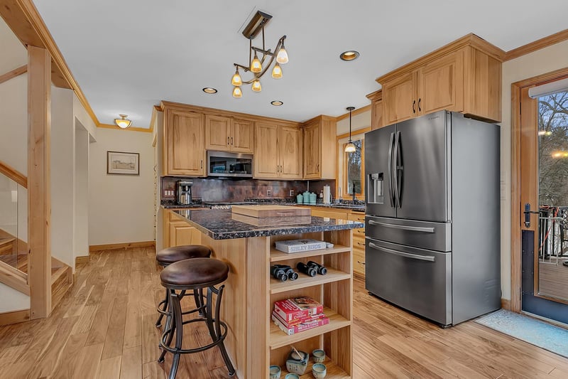 20798 Edgedale Ct, Richmond, MN 56368