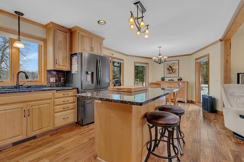 20798 Edgedale Ct, Richmond, MN 56368