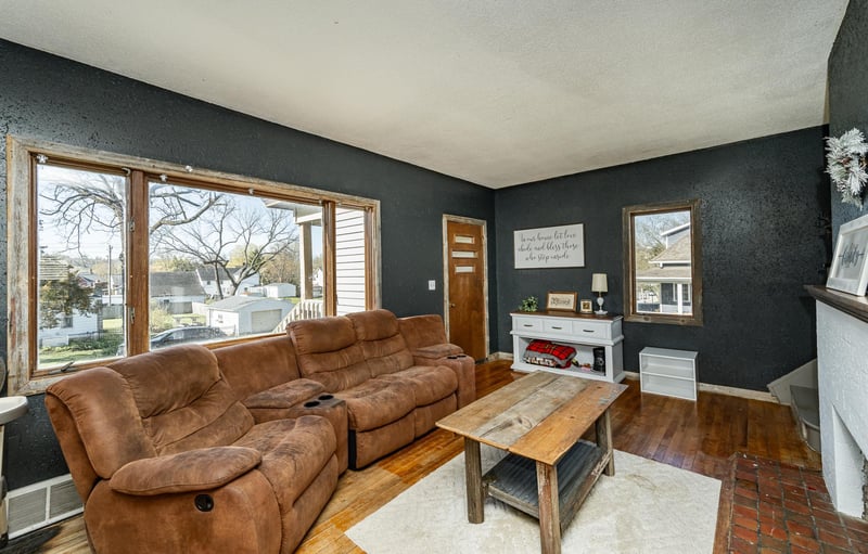 113 Valley St NE, Preston, MN 55965