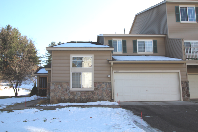 6879 Pine Crest Trl S, Cottage Grove, MN 55016