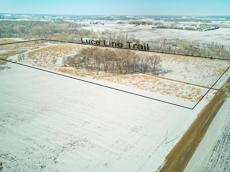 2660 Vega Ave, Mayer, MN 55360