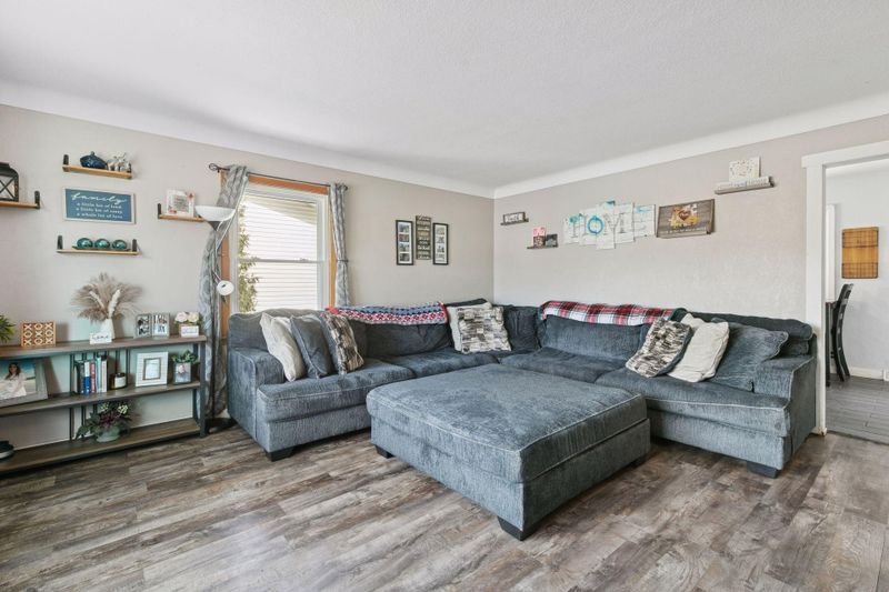 1021 Bailey St, Hastings, MN 55033