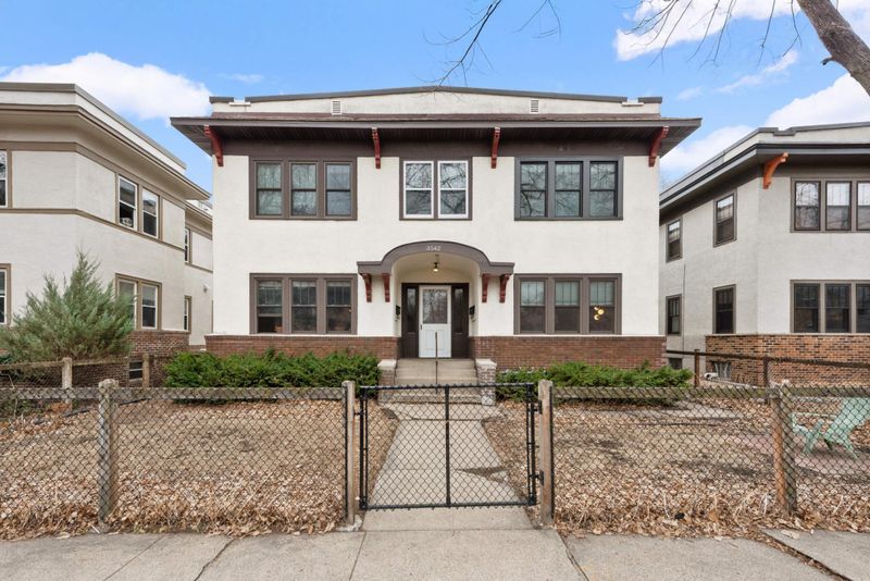 3542 Garfield Ave #4, Minneapolis, MN 55408