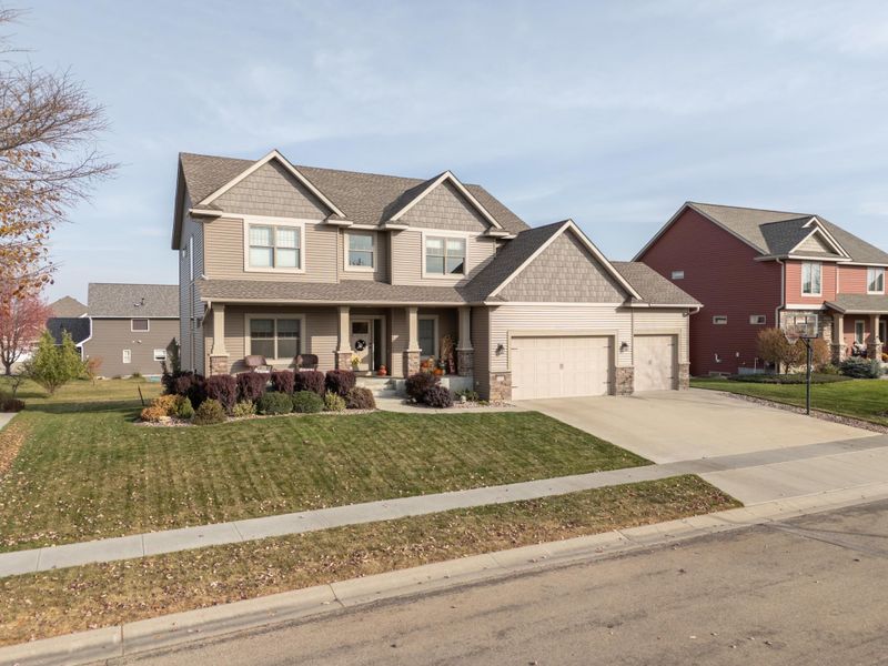 1451 Echo Ridge St SW, Rochester, MN 55902