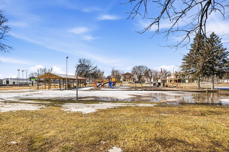 315 Liberty St, New Munich, MN 56356