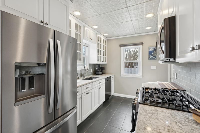 1872 4th St, White Bear Lake, MN 55110