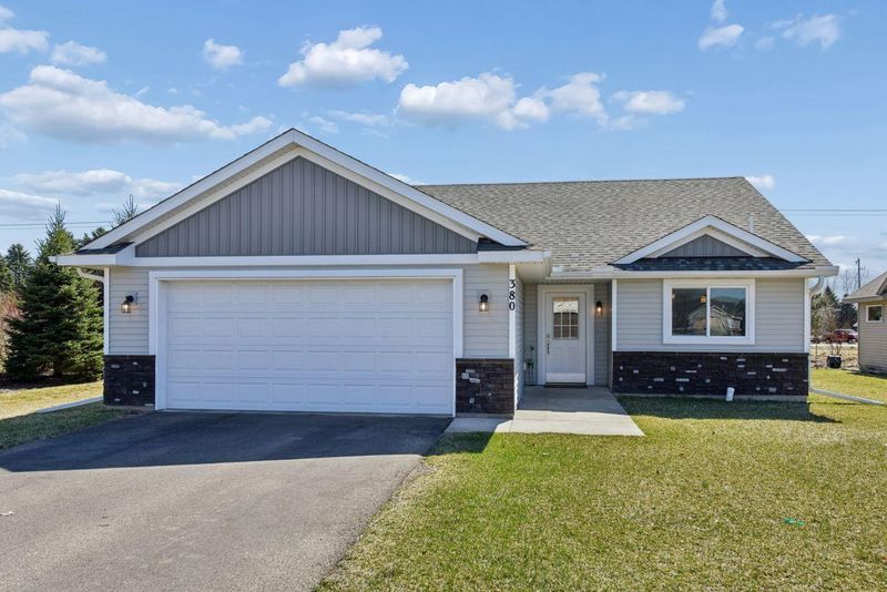 380 Ladd Ln, Osceola, WI 54020