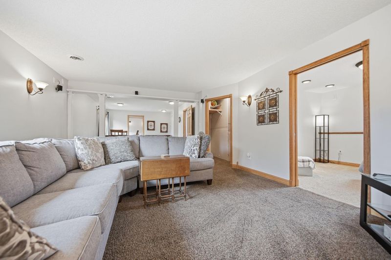 5041 Marigold Ave N, Brooklyn Park, MN 55443