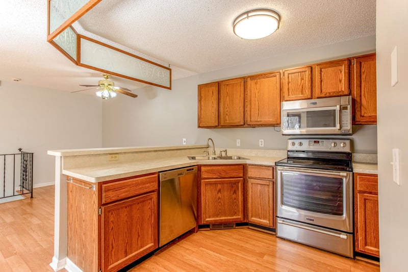 2627 Brookdale Ln, Brooklyn Park, MN 55444