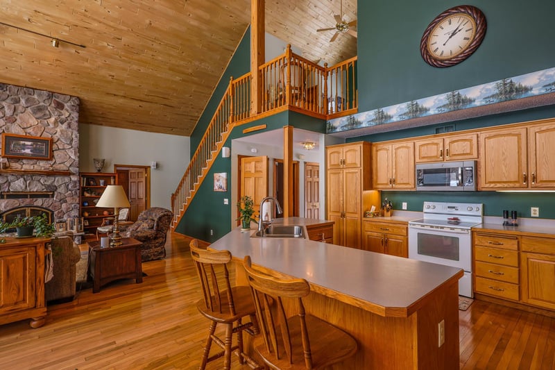 21079 Foothill Trl, Akeley, MN 56433