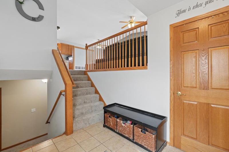 105 Capelle St, Spring Valley, MN 55975