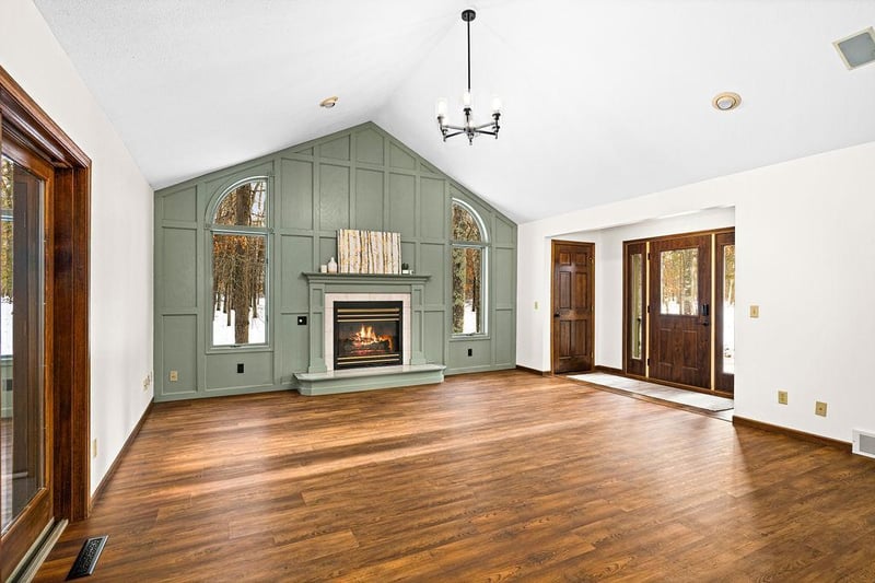 34585 Settlers Pond Dr, Sturgeon Lake, MN 55783