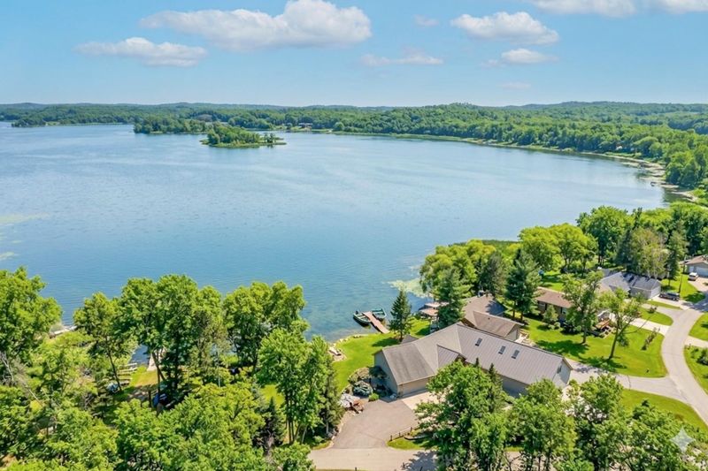 4691 Lakeview Dr, Cushing, MN 56443