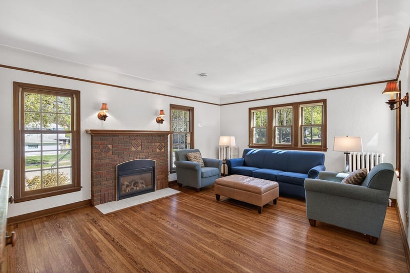 2700 Hayes St NE, Minneapolis, MN 55418