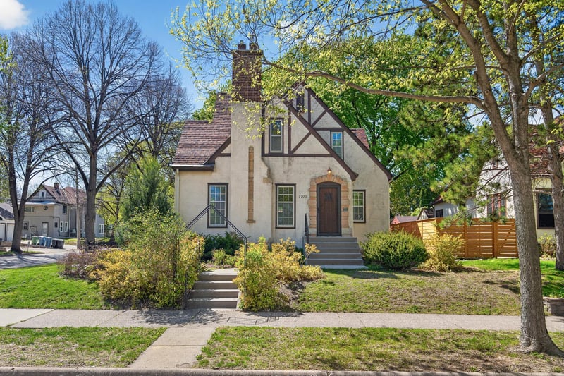 2700 Hayes St NE, Minneapolis, MN 55418