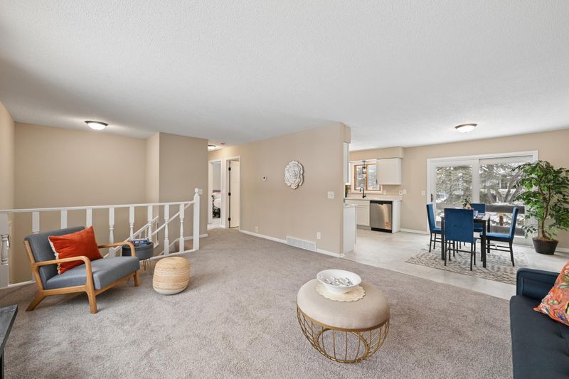 923 123rd Ln NW, Coon Rapids, MN 55448