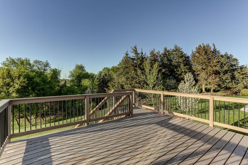 969 Bridle Creek Dr, Jordan, MN 55352