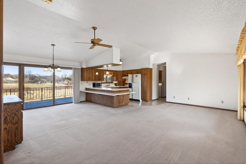 10849 Dalton Ave NE, Monticello, MN 55362