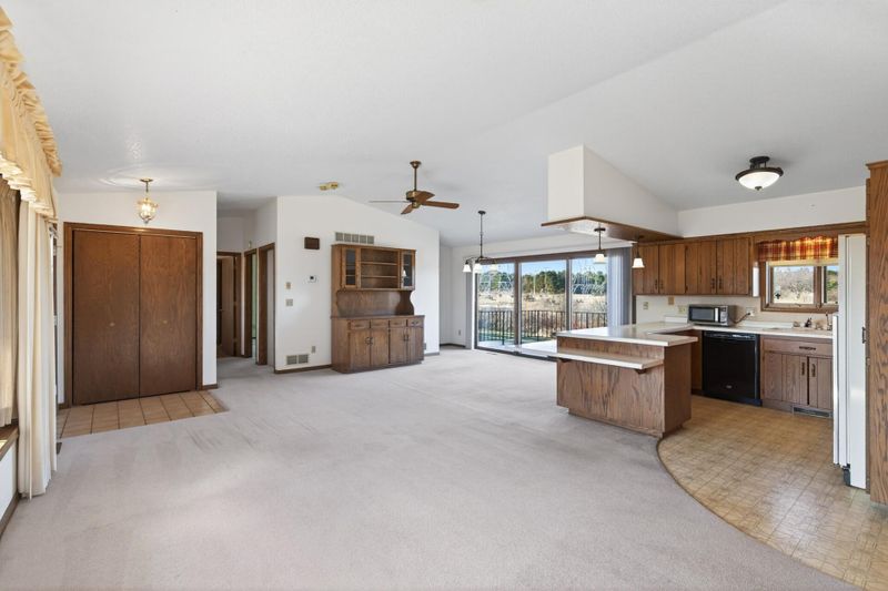 10849 Dalton Ave NE, Monticello, MN 55362