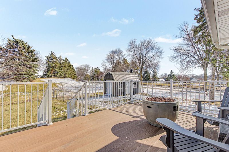 9200 Lakeside Trl, Champlin, MN 55316
