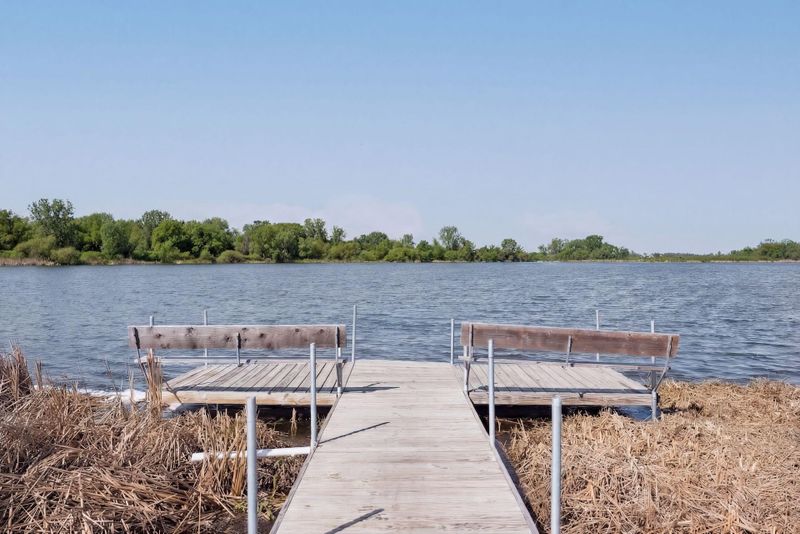 2275 Lakeshore Point Dr NE, Saint Michael, MN 55376