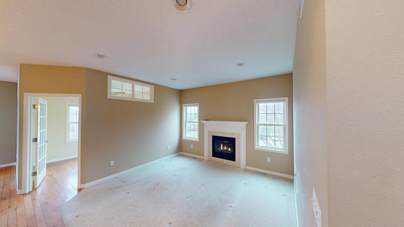 807 Maple Shade Dr, Holmen, WI 54636