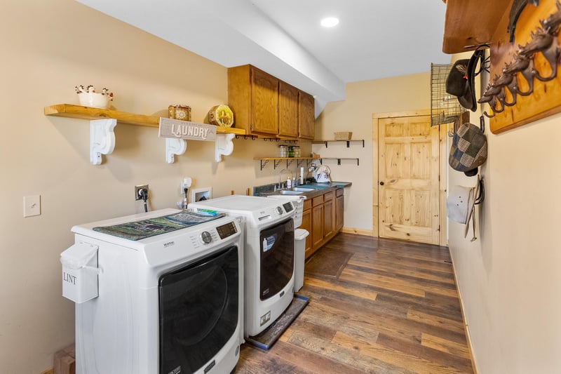 6014 Brown Rd, Kettle River, MN 55757