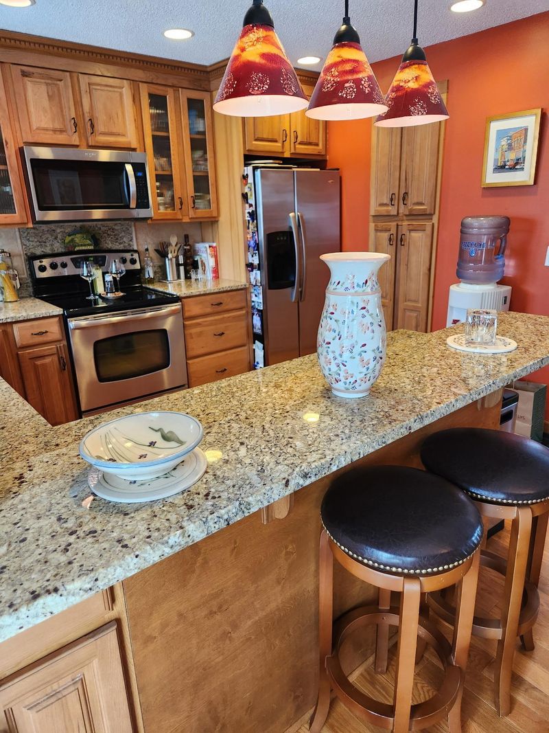 2909 Stratford Ln, Mound, MN 55364