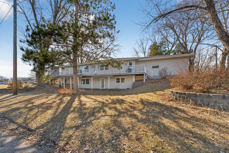30620 Akerson St, Lindstrom, MN 55045