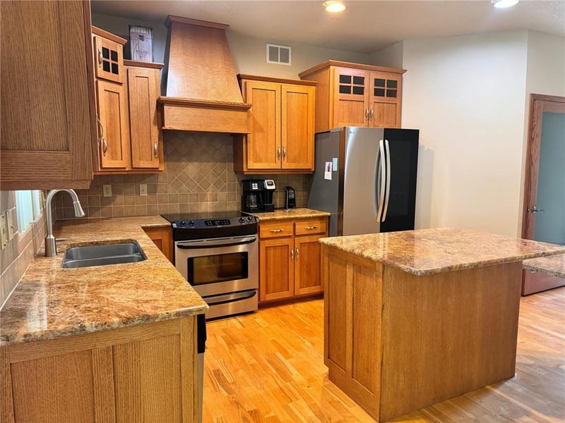 1043 2nd Ave N, Sauk Rapids, MN 56379