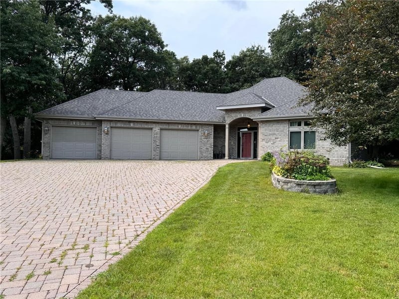 1043 2nd Ave N, Sauk Rapids, MN 56379
