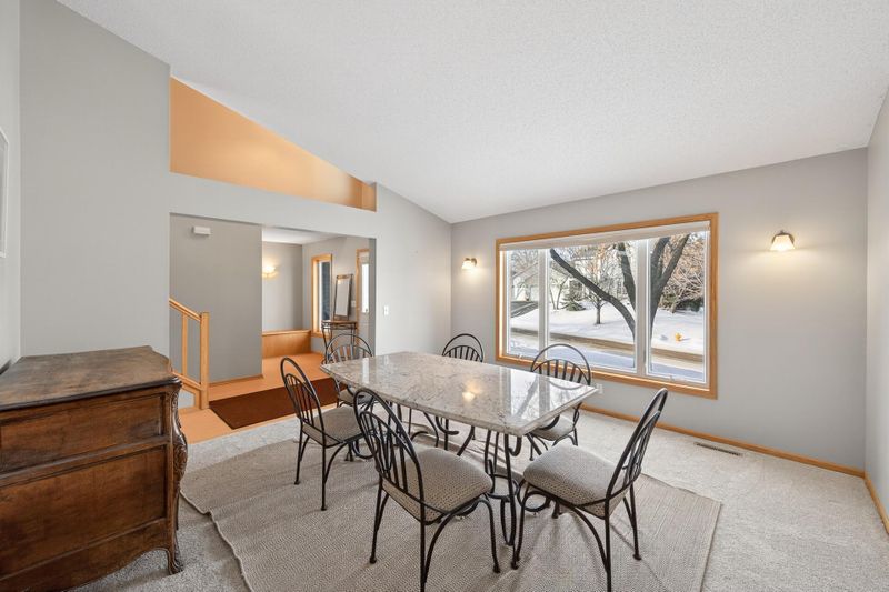 14825 39th Ave N, Plymouth, MN 55446