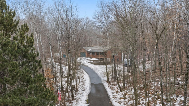 1012 Sunrise Rd, Saint Croix Falls, WI 54024