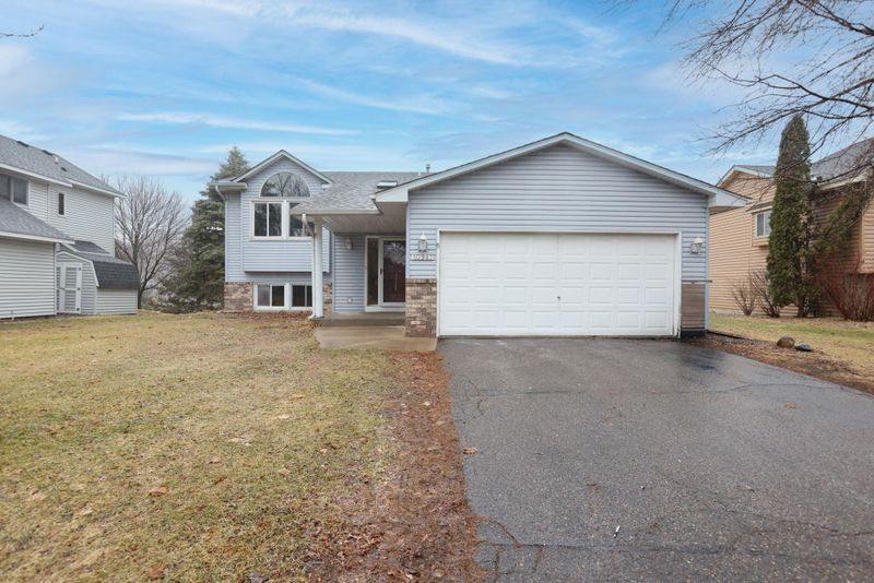10987 Brittany Dr N, Champlin, MN 55316